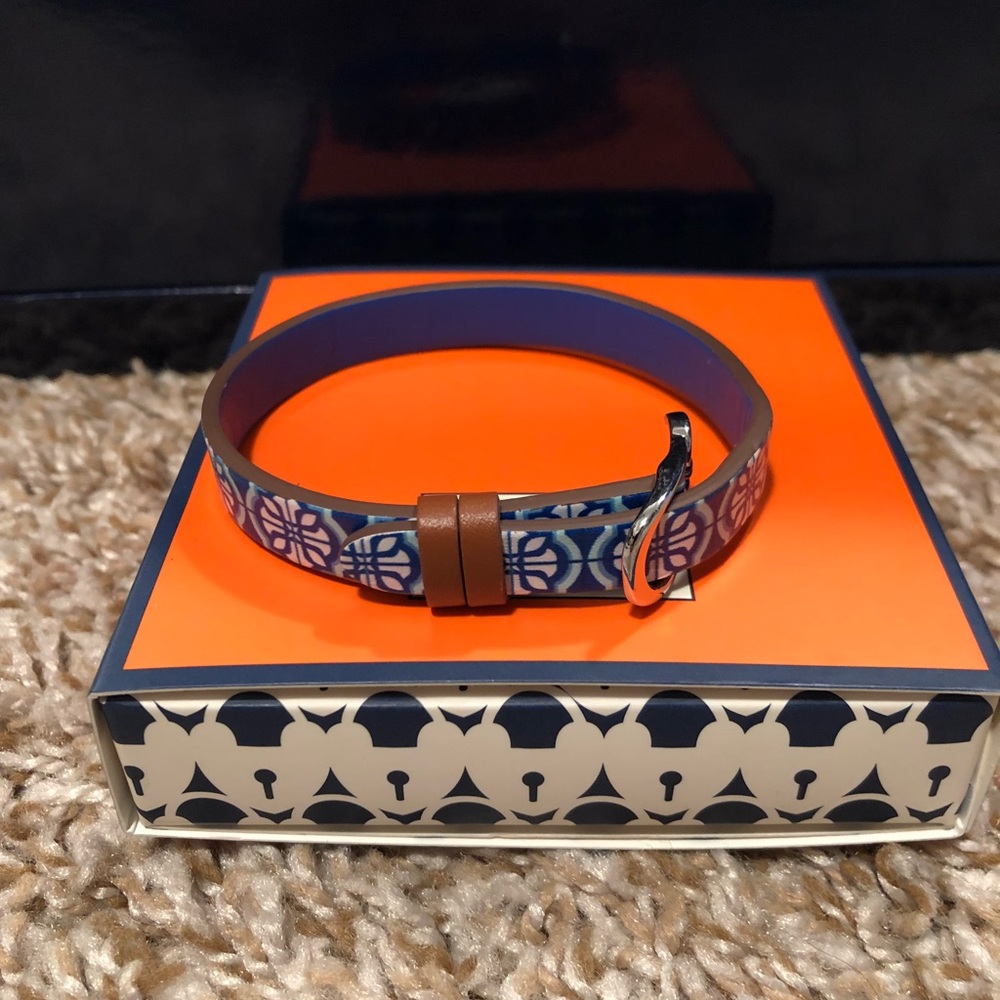 Keep Collective Bracelet